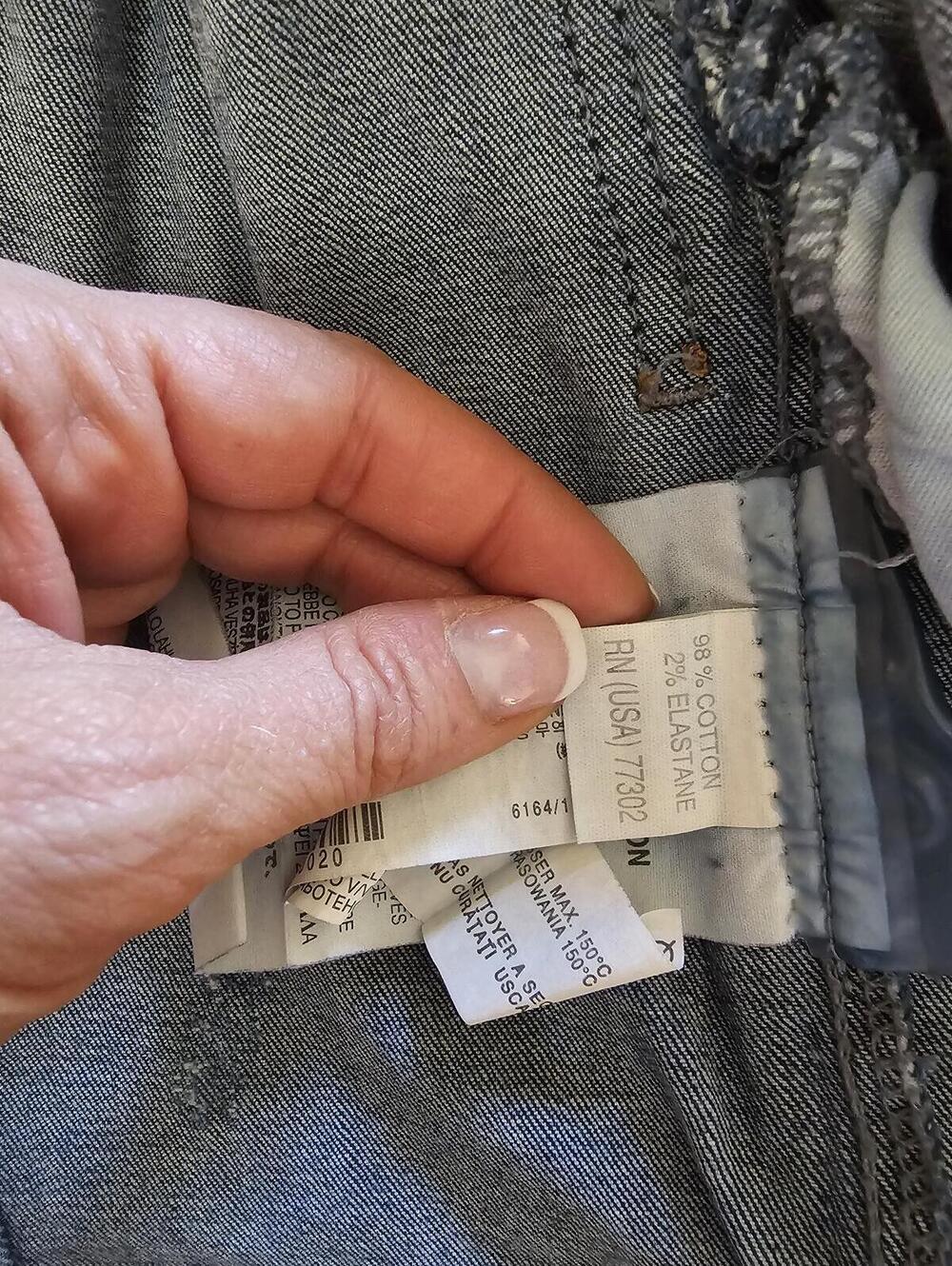 Classic Blue Denim Jacket with Grey Inner Lining - Picture 3 of 3